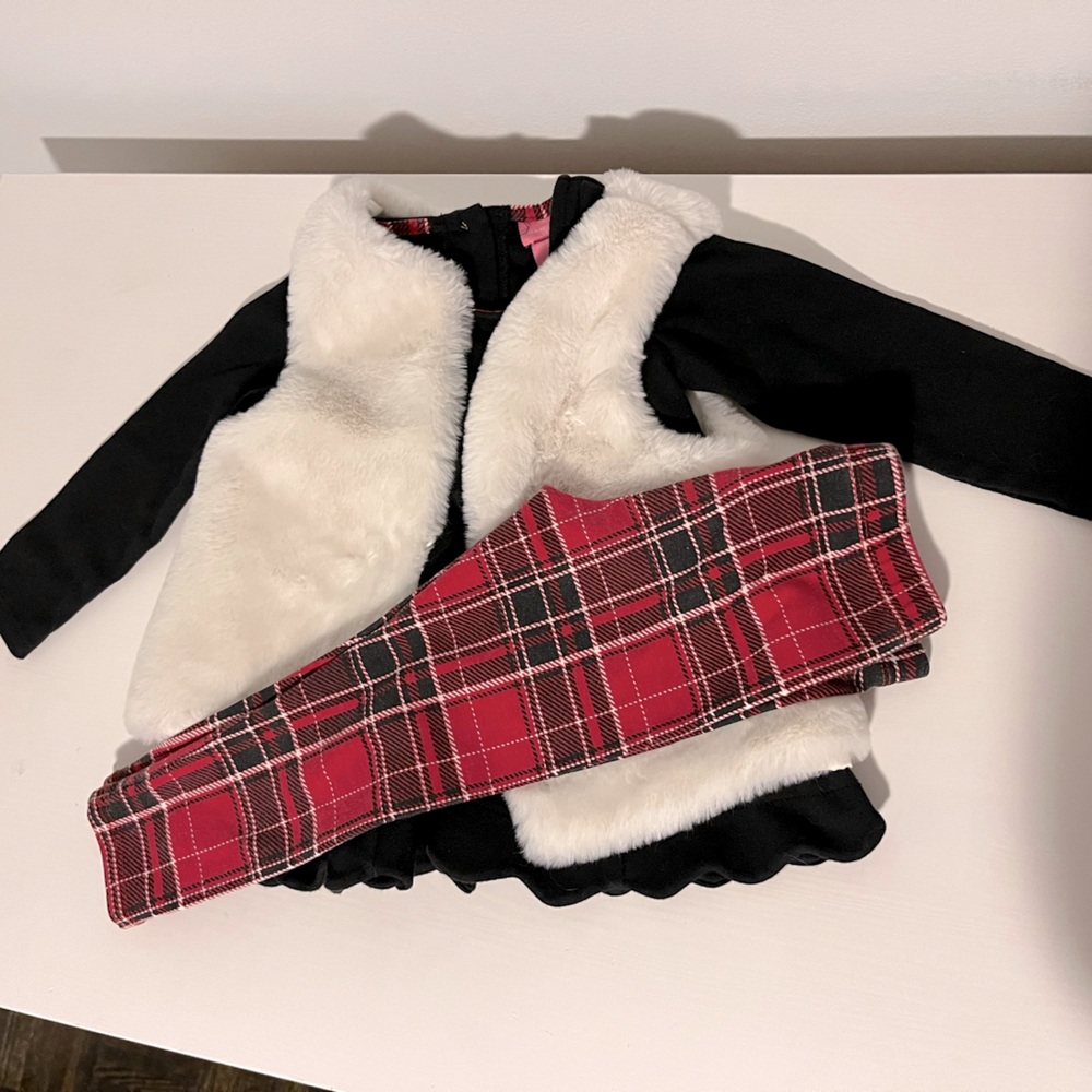 Isaac Mizrahi Faux Fur Vest Set